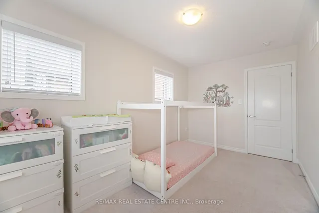 Additional image 35 of 48 Enford Cres