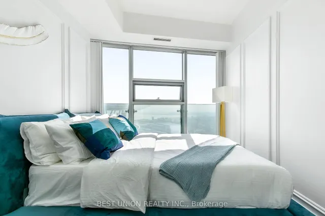 Additional image 13 of 14 york St Unit 6406