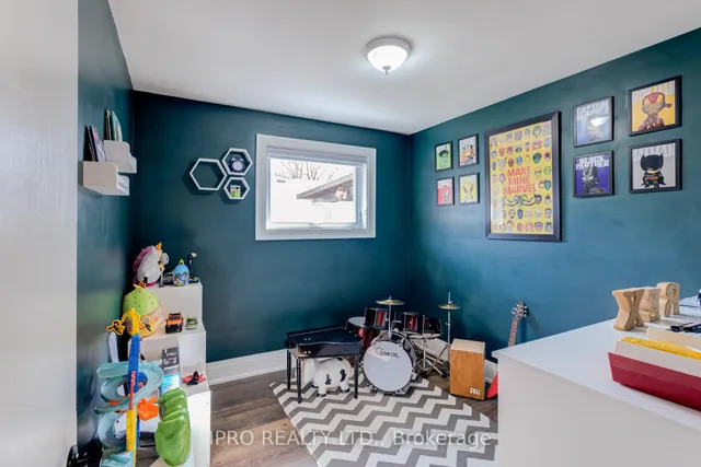 Additional image 22 of 43 Sherwood Cres