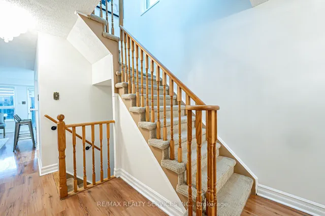 Additional image 21 of 192 Cresthaven Rd Unit 19