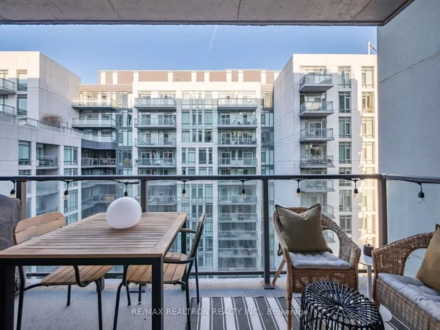 Additional image 24 of 111 Bathurst St Unit 1217