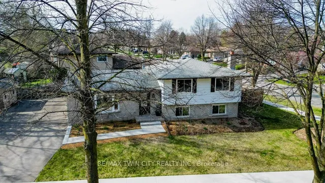 Additional image 3 of 111 Martinglen Cres