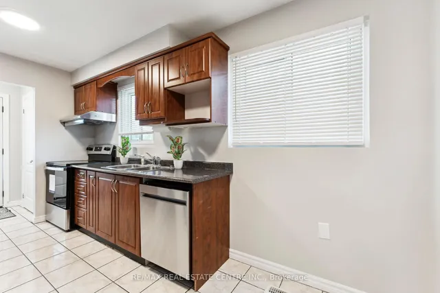 Additional image 14 of 21 Marchbank Cres