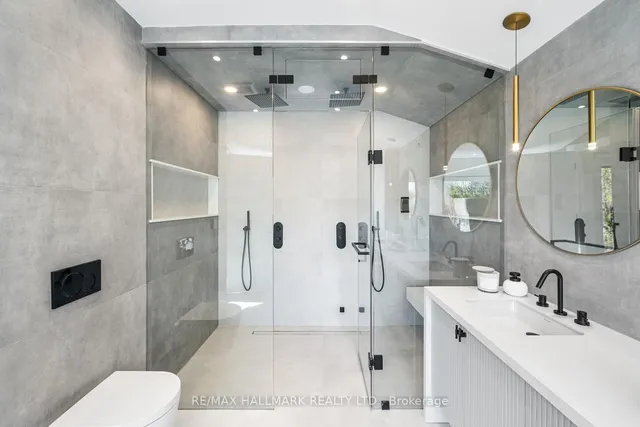 Additional image 31 of 118 Airdrie Rd