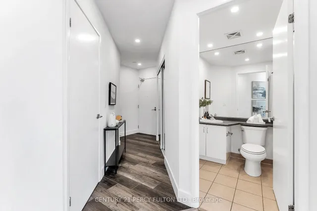 Additional image 18 of 209 Fort York Blvd Unit 1663