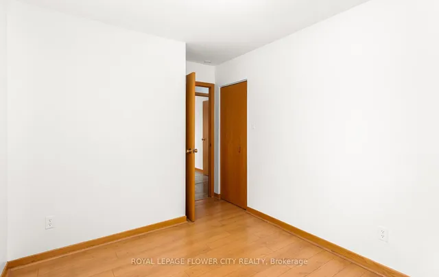 Additional image 18 of 67 Sutherland Ave