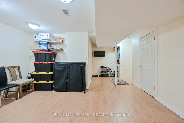 Additional image 43 of 29 Baccarat Cres