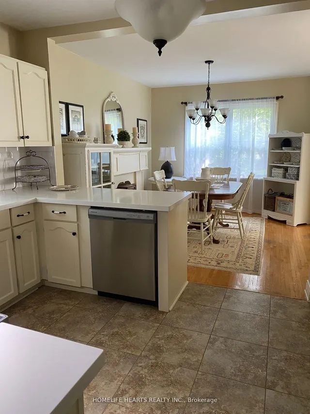 Additional image 22 of 6995 Second Line