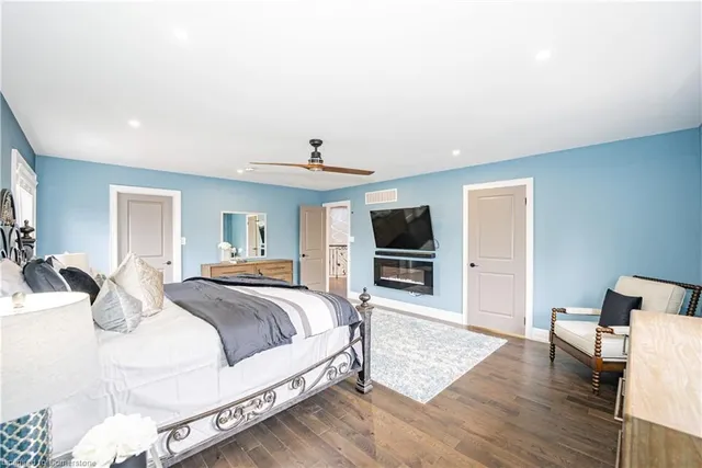 Additional image 20 of 23 Hillcrest Ave