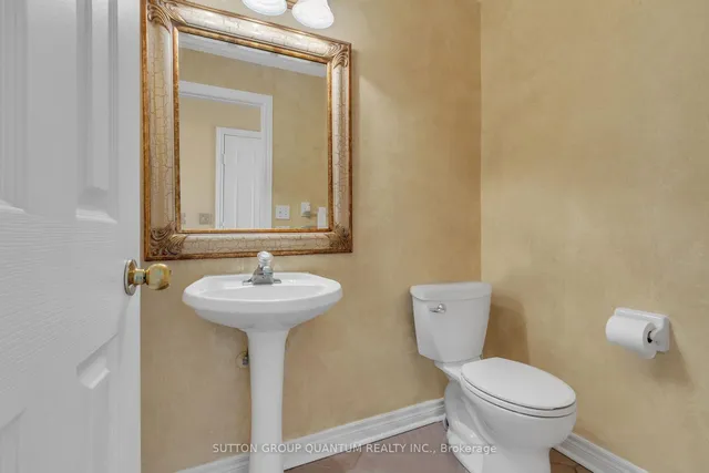 Additional image 8 of 2250 ROCKINGHAM Dr Unit 43