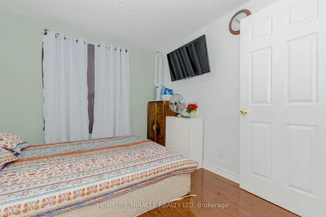 Additional image 32 of 12 Eden Park Unit 12