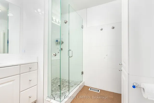 Additional image 30 of 385 The East Mall N/A Unit 6