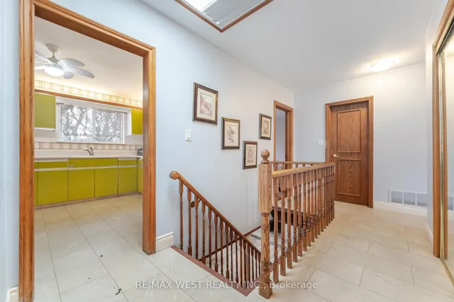 Additional image 18 of 94 Windhill Cres