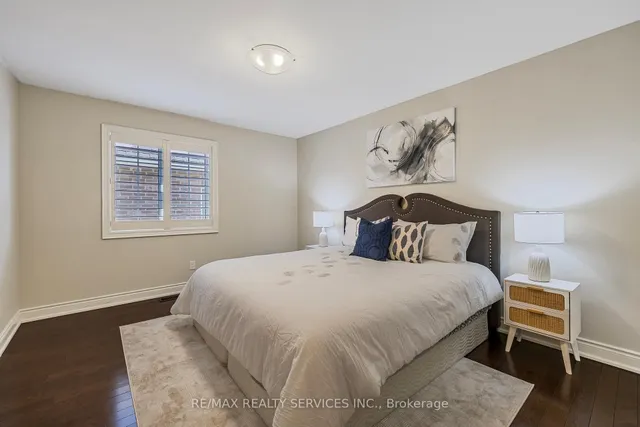 Additional image 29 of 5 Perth St