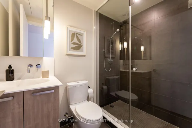 Additional image 16 of 95 Bathurst St Unit 516