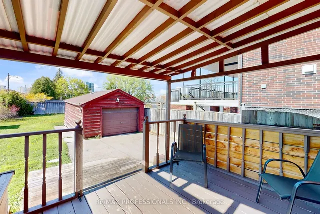 Additional image 26 of 24 Braeburn Ave