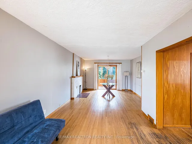 Additional image 12 of 872 Royal York Rd