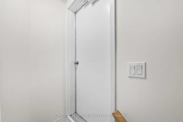 Additional image 43 of 383 Dundas St Unit 51