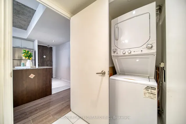 Additional image 29 of 22 Wellesley St Unit 1106