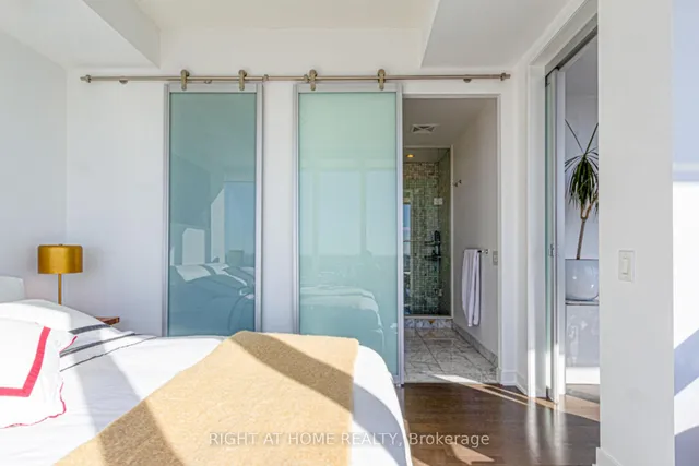 Additional image 41 of 88 Park Lawn Rd Unit 2605