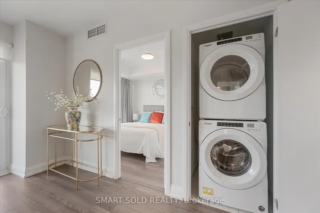 Additional image 23 of 77 Mutual St St Unit 3308