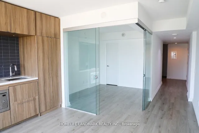 Additional image 5 of 155 Yorkville Ave Unit 1920