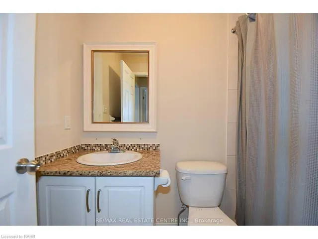 Additional image 18 of 1328 Upper Sherman Ave Unit 18