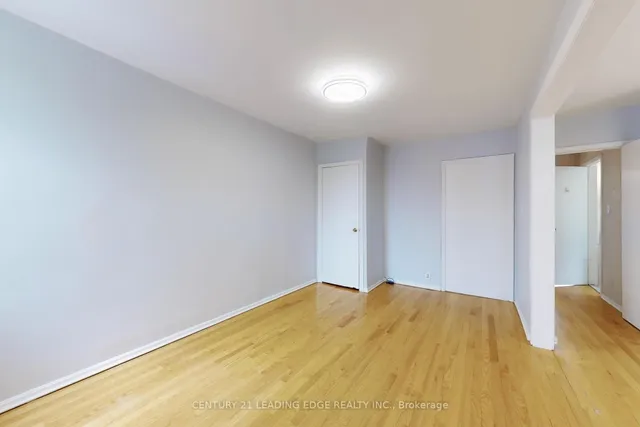 Additional image 19 of 34 CHISHOLM Ave