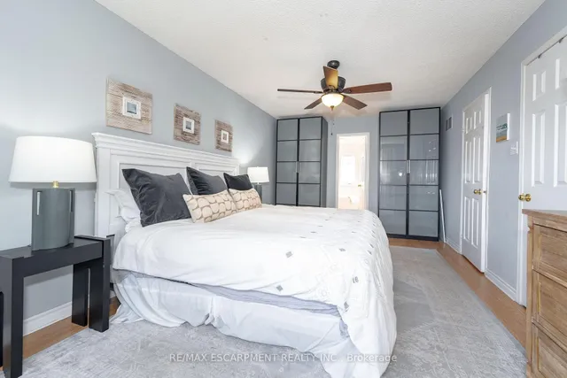 Additional image 32 of 2485 Newport St