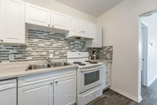 Additional image 18 of 196 Picton St