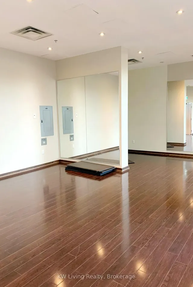 Additional image 27 of 215 Queen St Unit 810