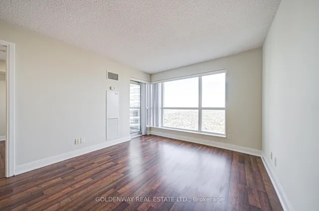 Additional image 11 of 125 Village Green Sq Unit 3701