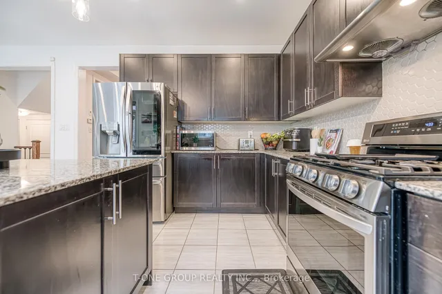 Additional image 13 of 33 Ezra Cres