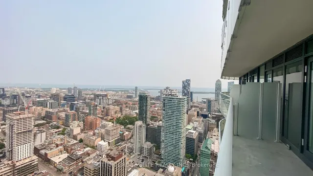 Additional image 31 of 197 YONGE St Unit 4902