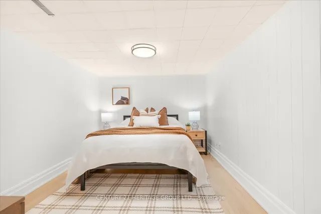 Additional image 37 of 67 PLEASANT Ave