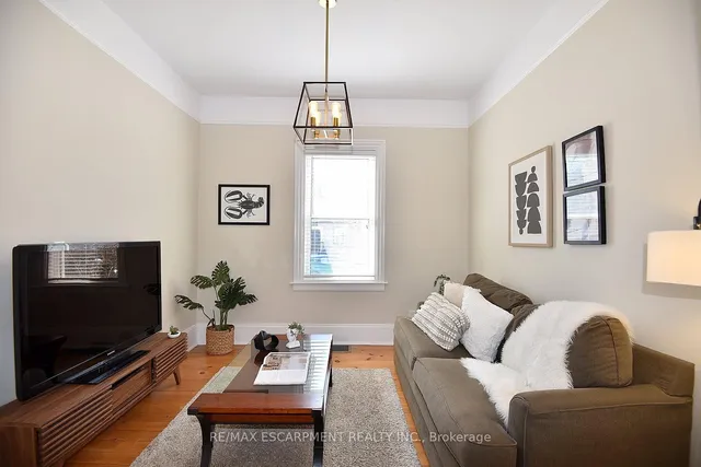 Additional image 11 of 364 Charlton Ave