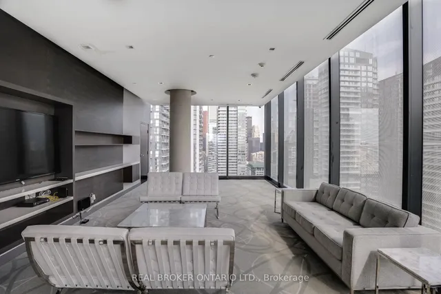 Additional image 38 of 11 Charlotte St Unit 2504