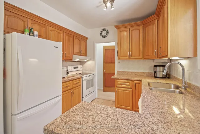 Additional image 12 of 4 Sundance Cres