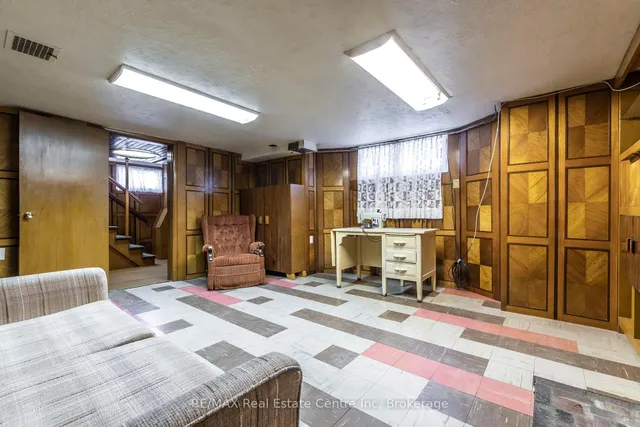 Additional image 33 of 100 Borden Ave