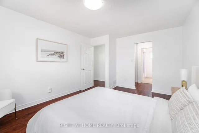 Additional image 19 of 6 Winterfold Dr