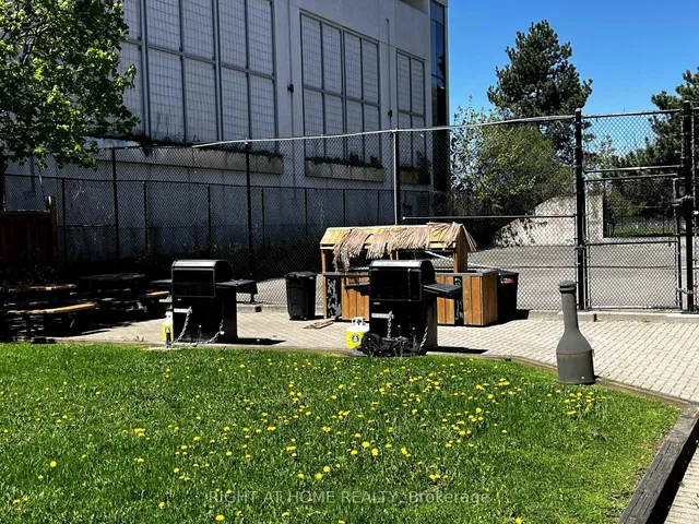 Additional image 26 of 4 Lisa St Unit 412