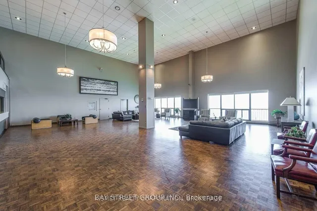 Additional image 11 of 33 Harbour Sq Unit 3019