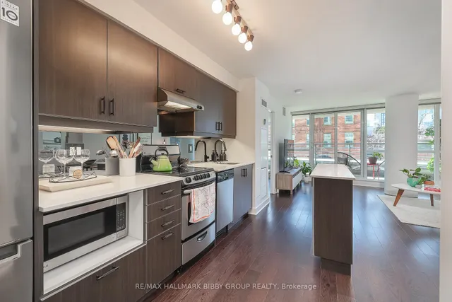 Additional image 8 of 320 Richmond St Unit 209