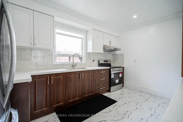 Additional image 15 of 52 Slan Ave