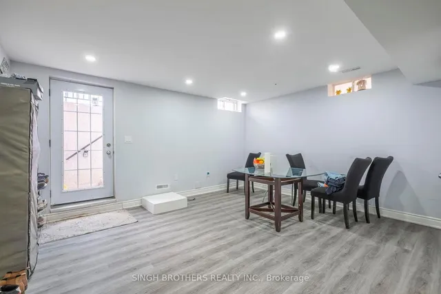 Additional image 13 of 78 Mainard Cres