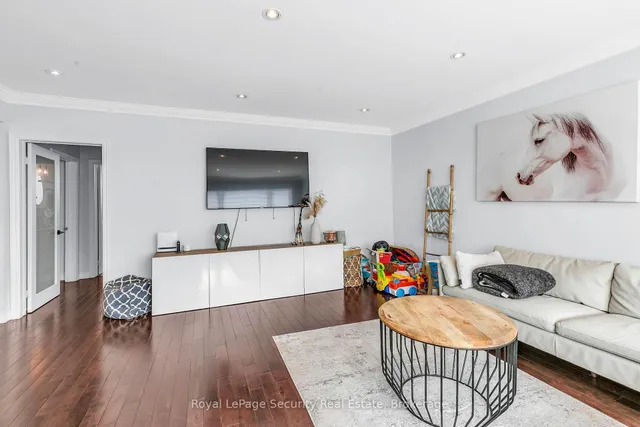 Additional image 7 of 251 Thistle Down Blvd