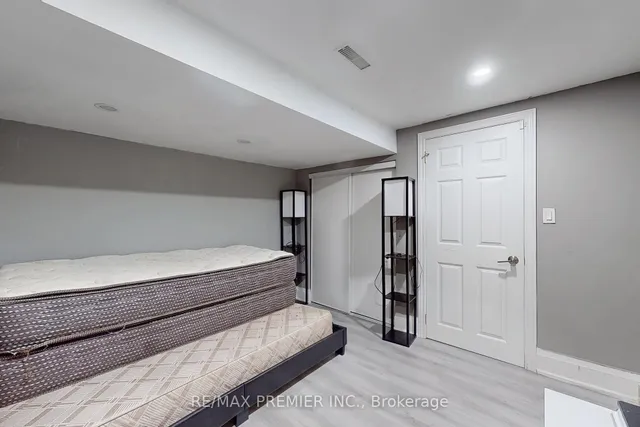 Additional image 12 of 262 Richard Clark Dr