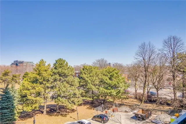 Additional image 26 of 135 Antibes Dr Unit 402