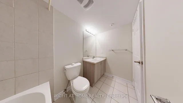 Additional image 22 of 200 Veterans Dr Unit 45