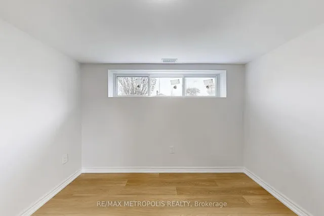 Additional image 30 of 19 Tremely Cres